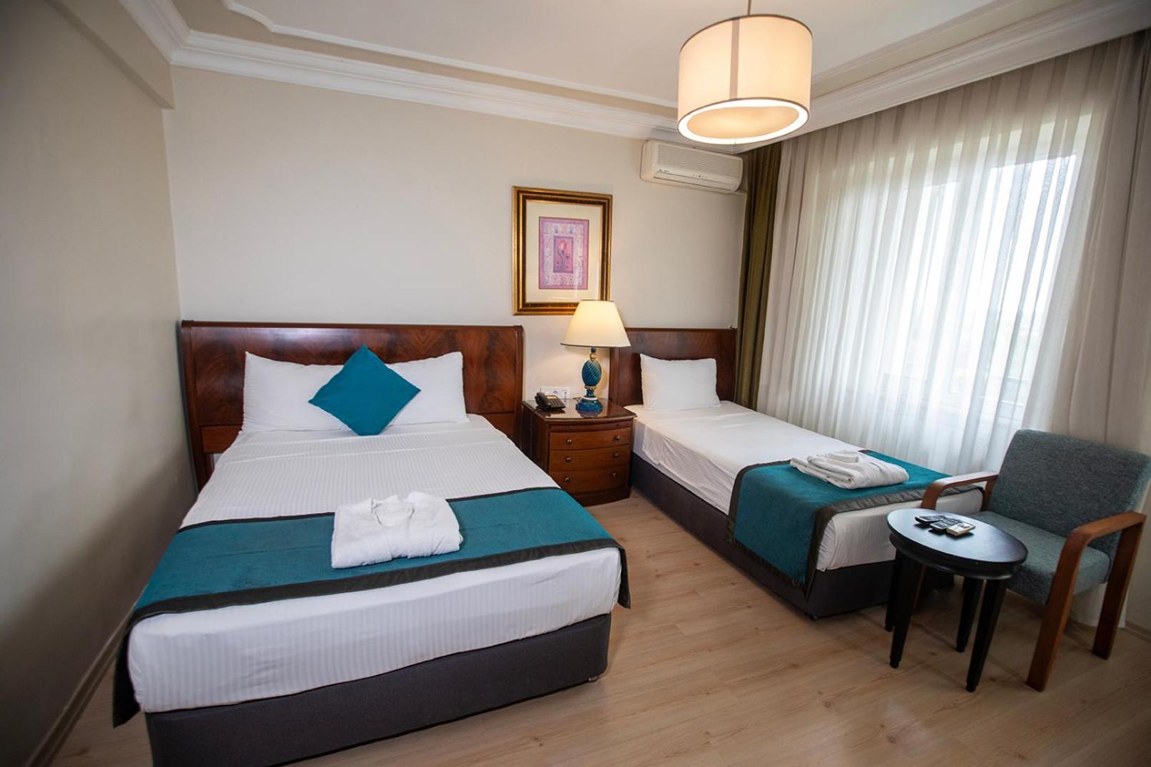 Hotel Simsek أديرني المظهر الخارجي الصورة